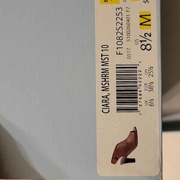 LIKE NEW*** Life Stride Ciara Heels Size 8 1/2 - Picture 7 of 7